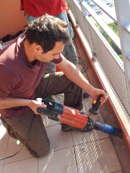 Carotage de balcon pour cration de pissette 