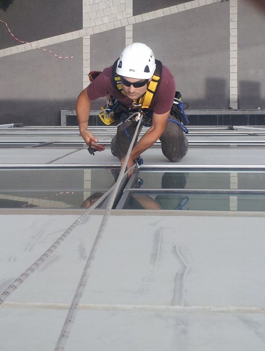 Inspection des ouvrants pompiers en hauteur sur corde