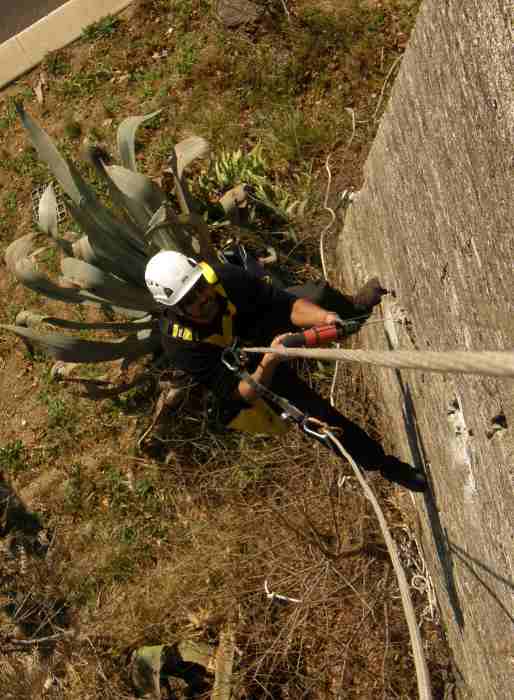 Intervention sur cordes, contrle de fissures, pose fissuromtre