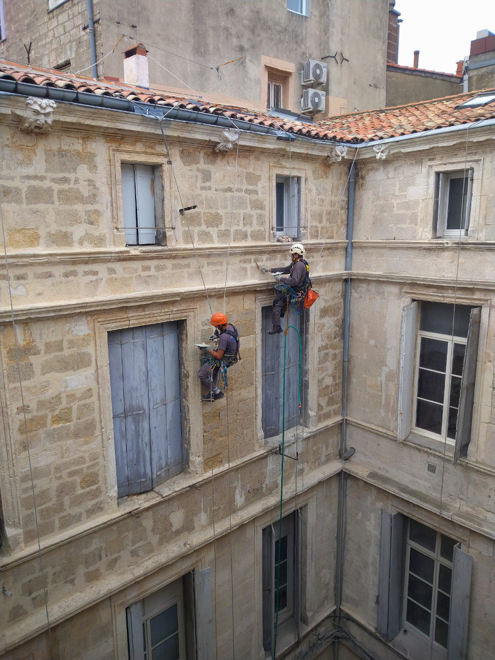 Rejointoiement de faade en hauteur